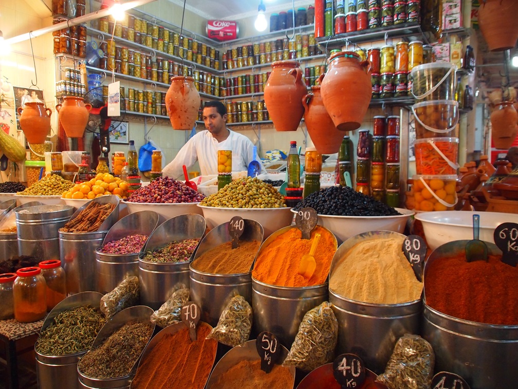 Moroccan spices and traditional cooking experience